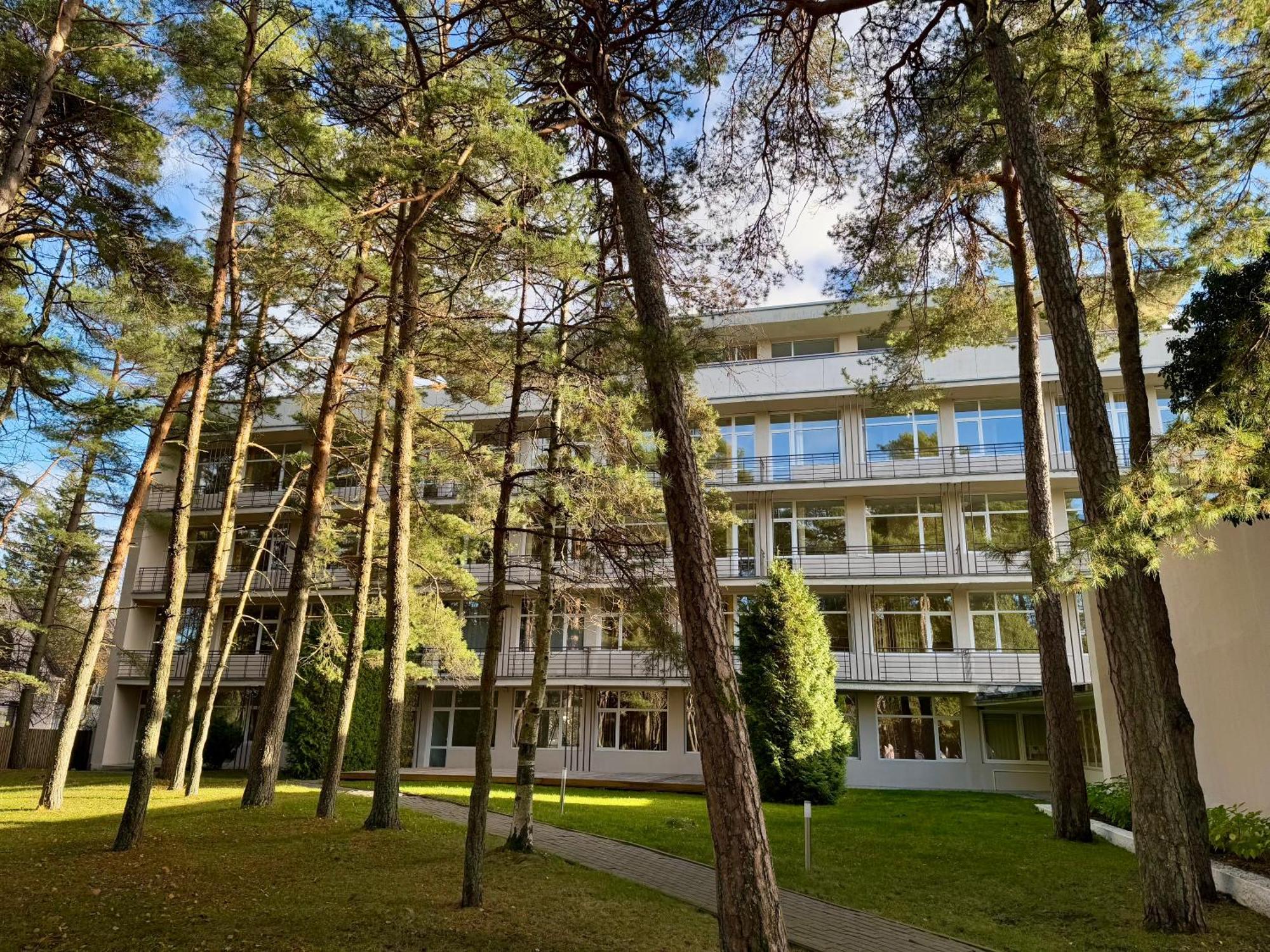 Palangos Daile Hotel Palanga Exterior photo